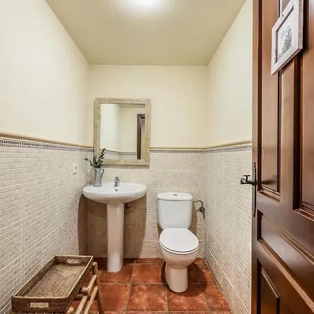 Stunning 13th Century Luxury Villa* Garden & Pool Βίλα *