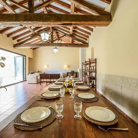 Stunning 13th Century Luxury Villa* Garden & Pool * Avila