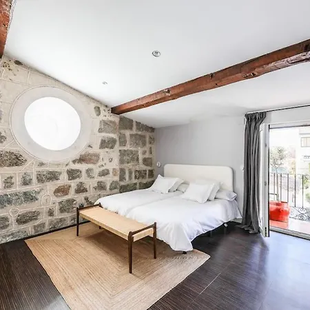 Stunning 13th Century Luxury Villa* Garden & Pool Villa
